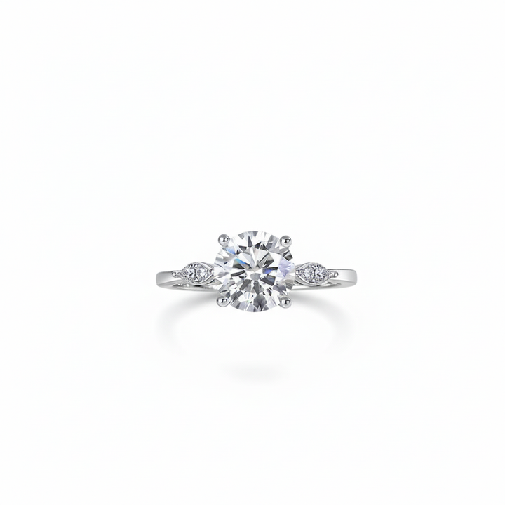 Women’s Moissanite Diamond Ring