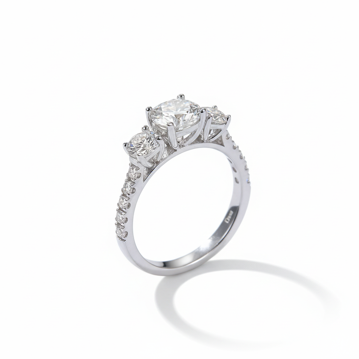 VVS Moissanite Diamond Ring