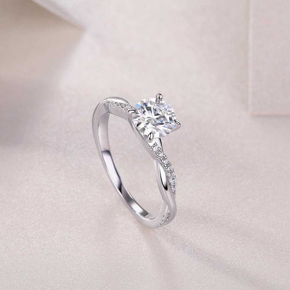 High Quality Wedding Moissanite Ring