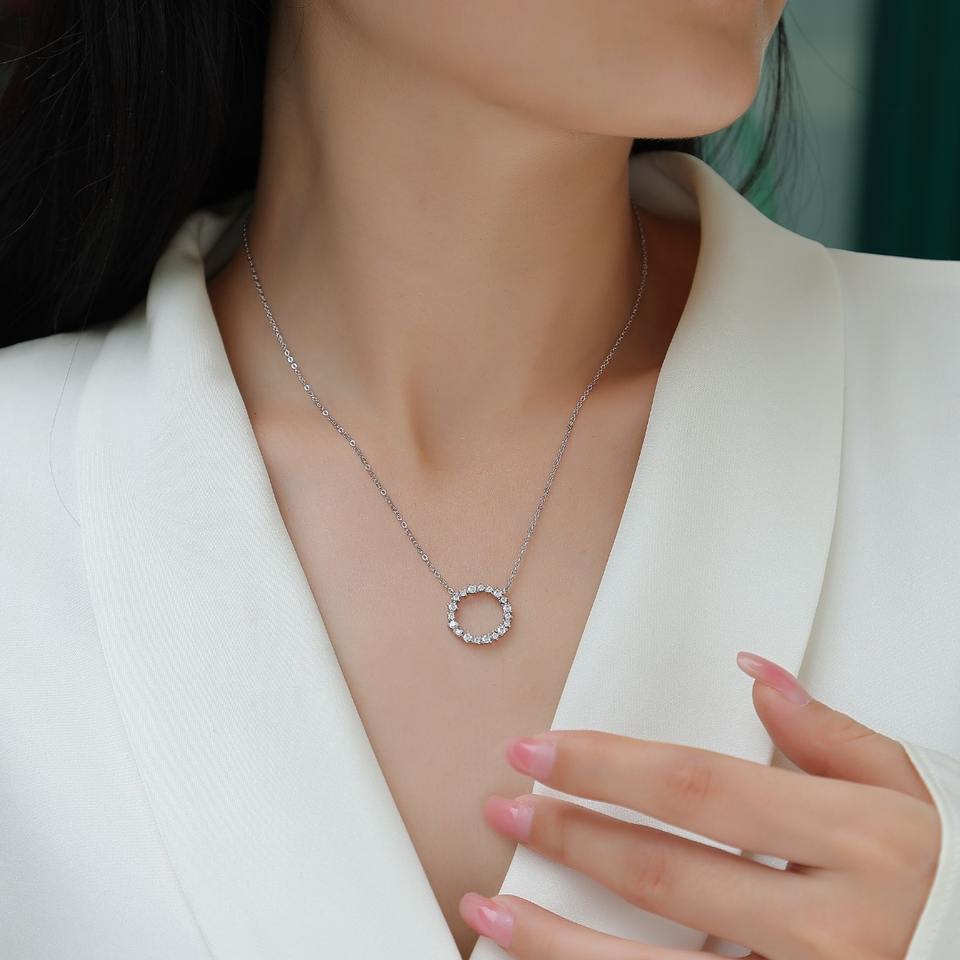 Moissanite Round Circle Pendant Necklace