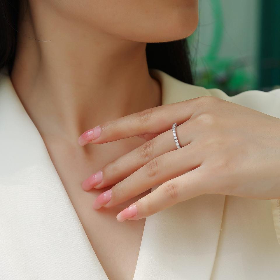 Thin Moissanite Fashion Ring