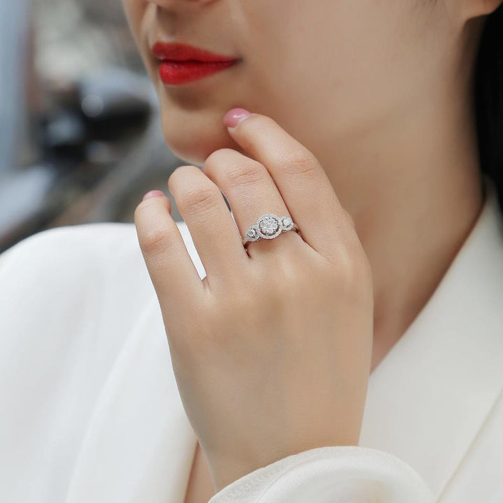 Fashion Moissanite Engagement  Ring