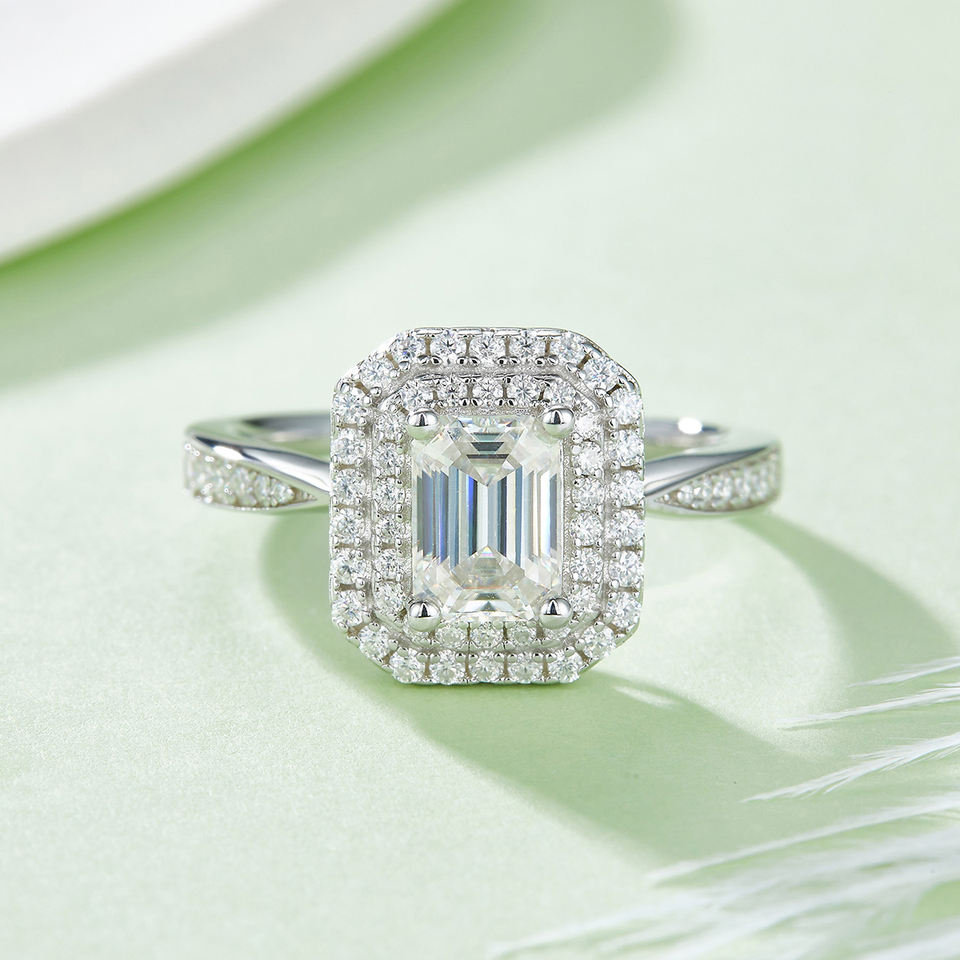 Square Fashion Moissanite Ring