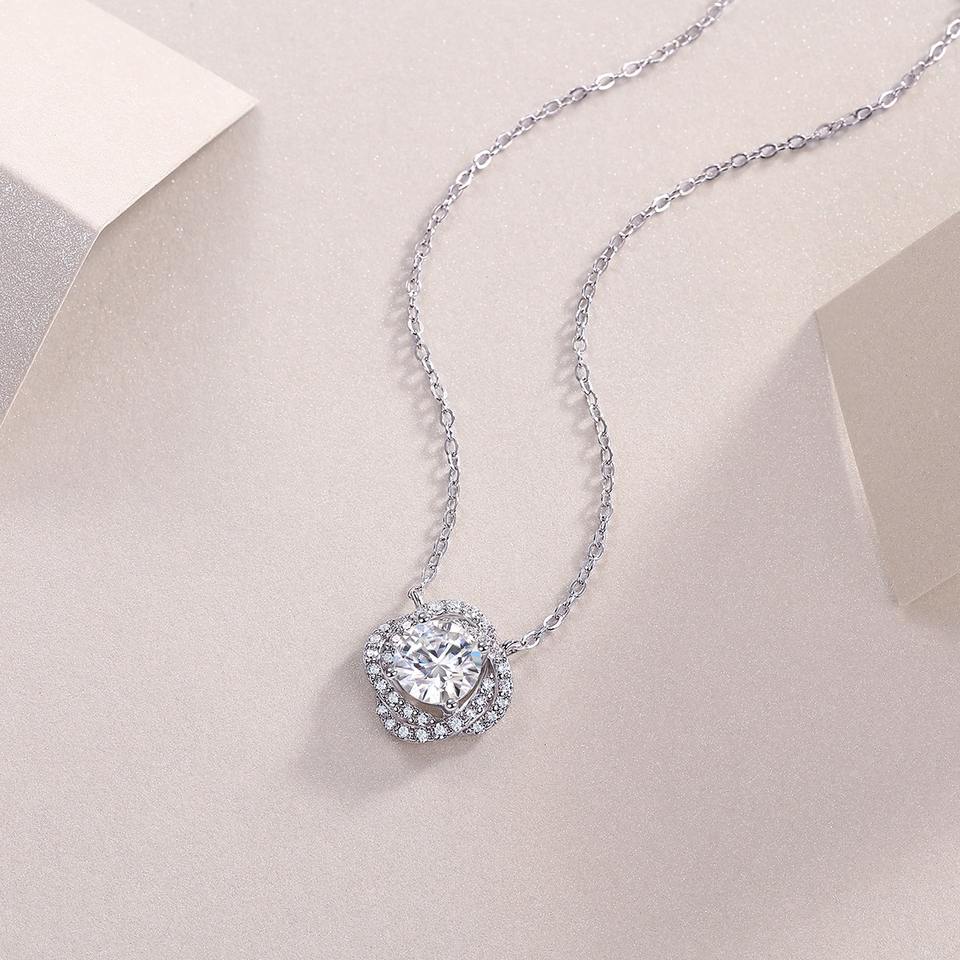 Moissanite Flower Pendant Necklace