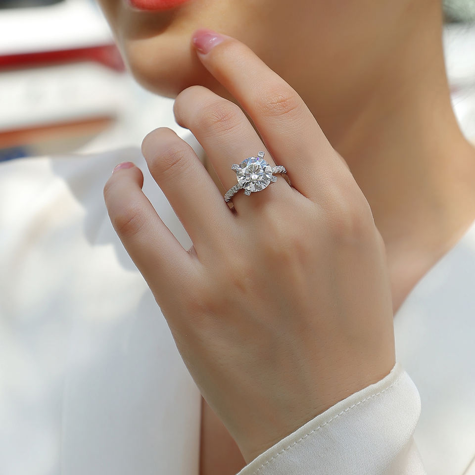 Non-Tarnish 18K Gold Moissanite Ring