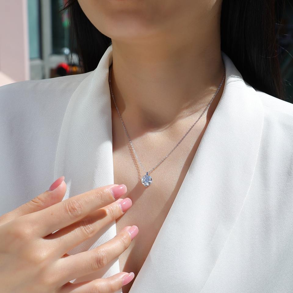 Brilliant Moissanite Pendant Necklace