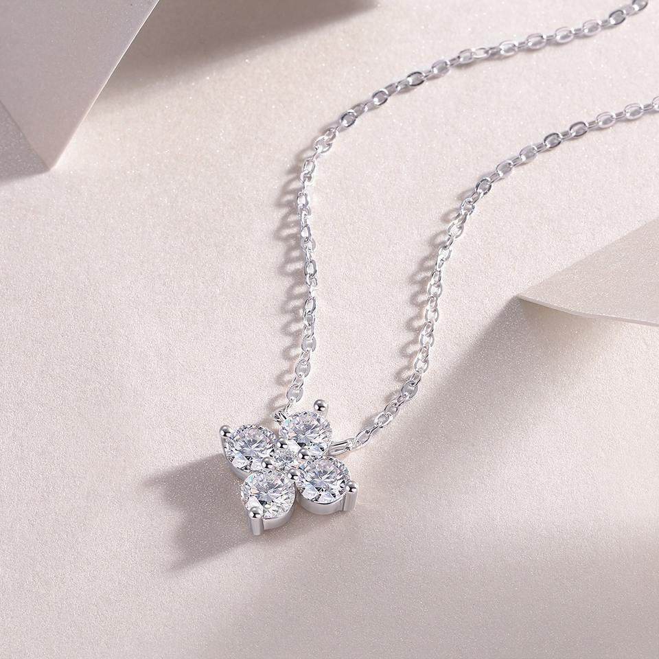 Clover Moissanite Pendant Necklace