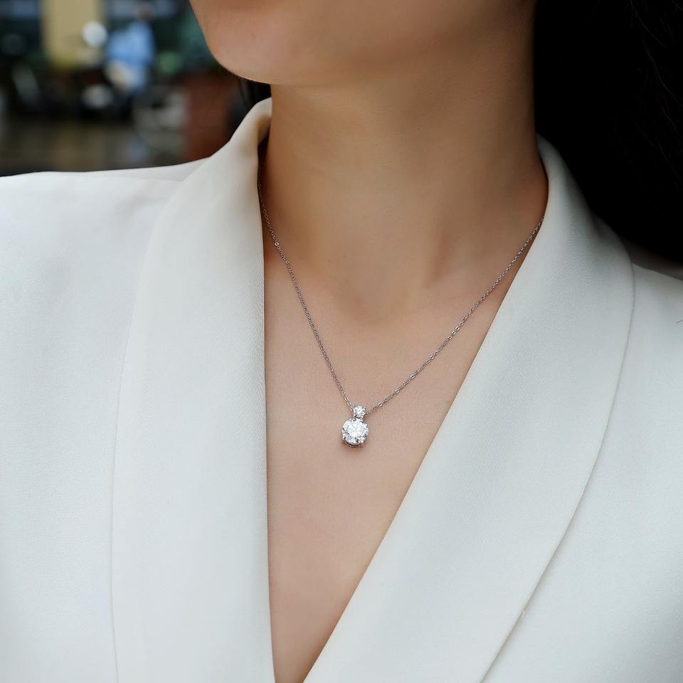 Solitaire Pendant Necklace