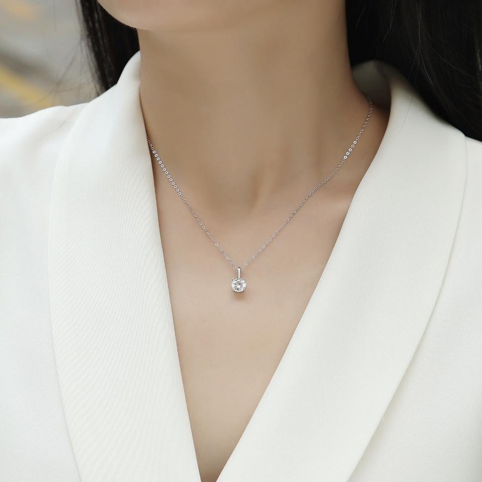 Moissanite 4 Prong Pendant Necklace