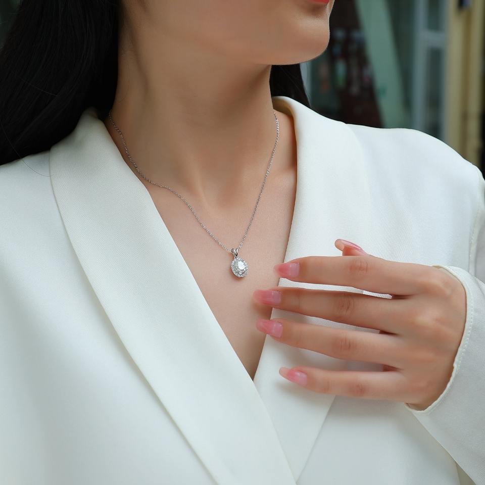 Four Claw Pendant Necklaces