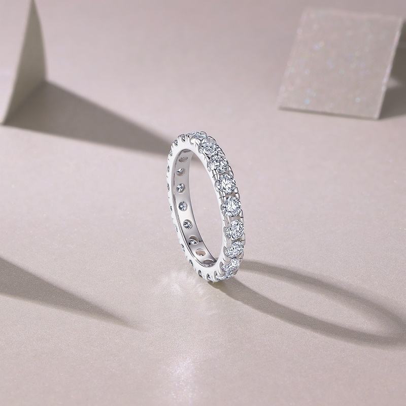 Women’s Promise Moissanite Ring