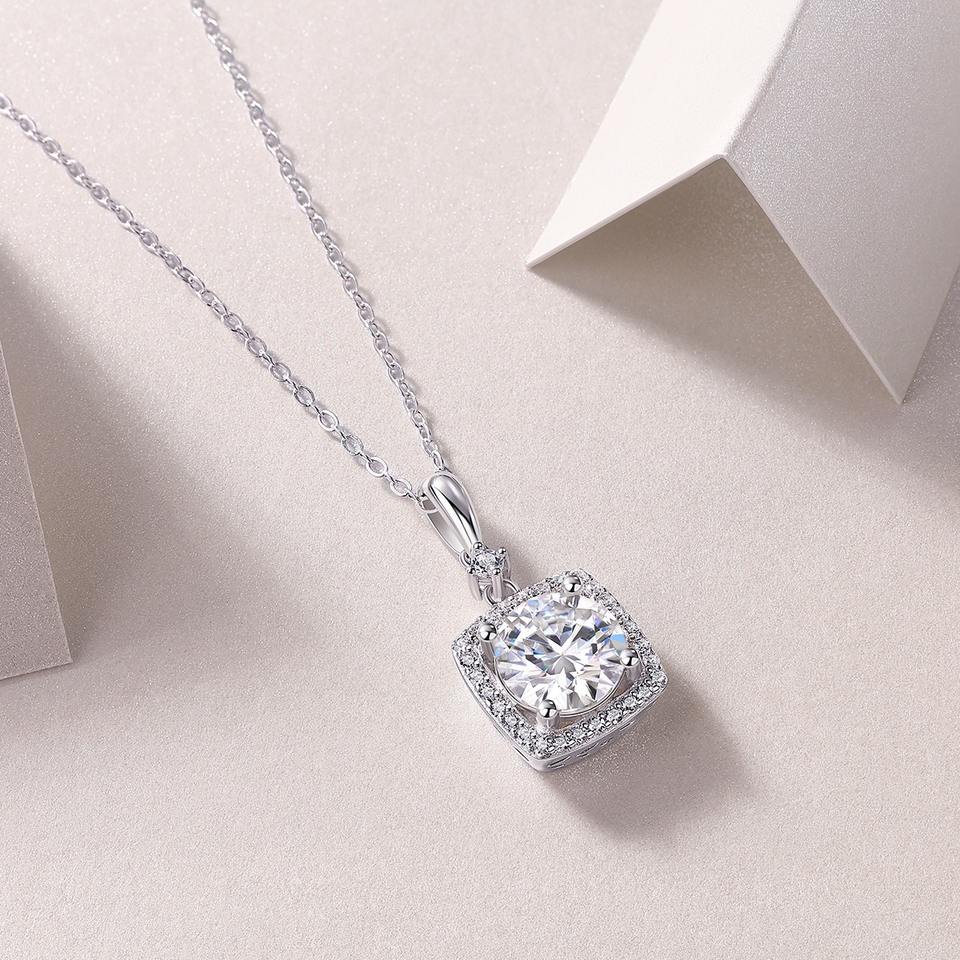 Halo Moissanite Gemstone Pendants Necklace