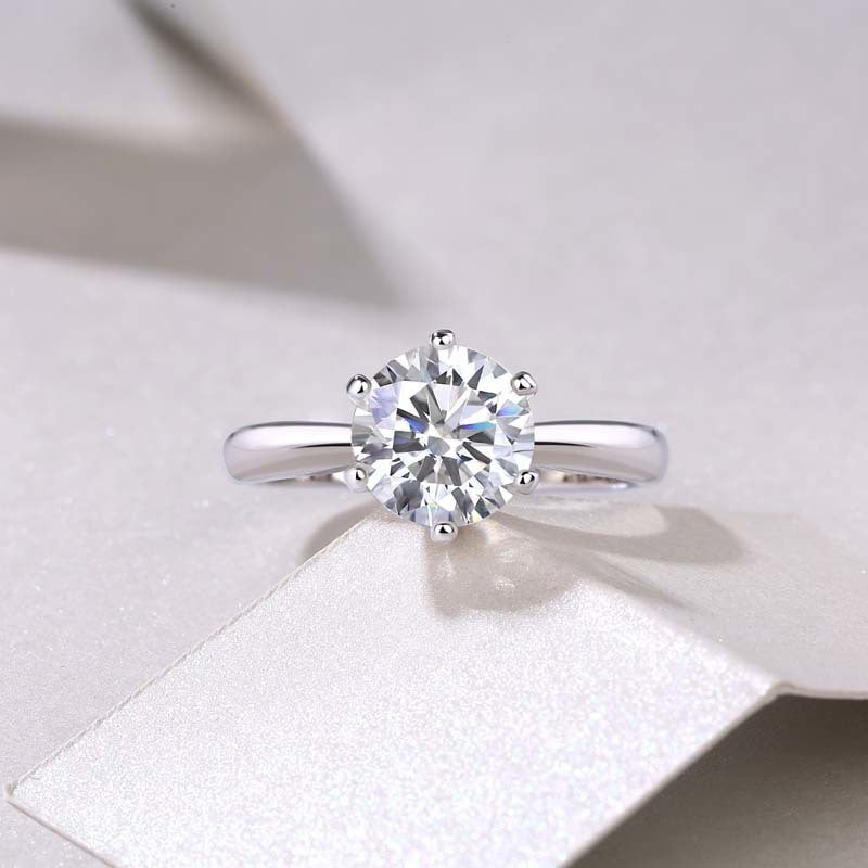 Evangeline Moissanite Ring
