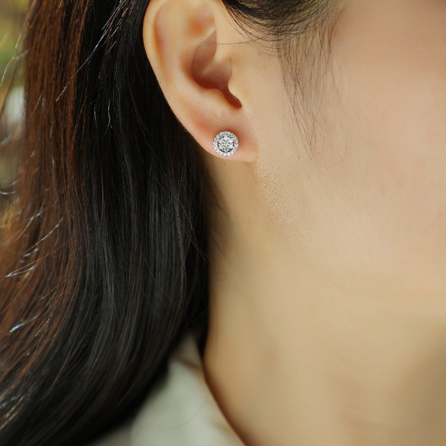 Vega Moissanite Earrings