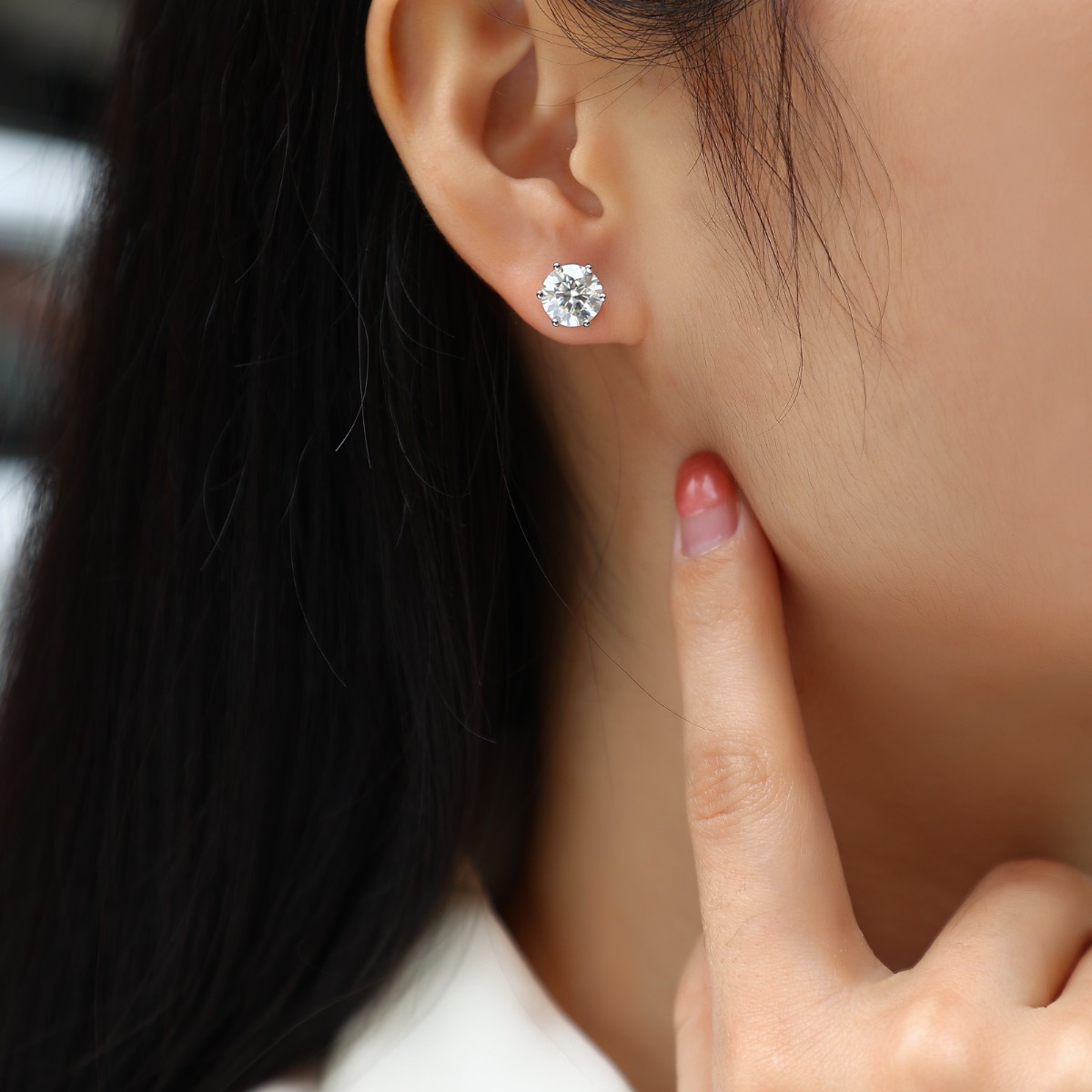 Luna Moissanite Earrings