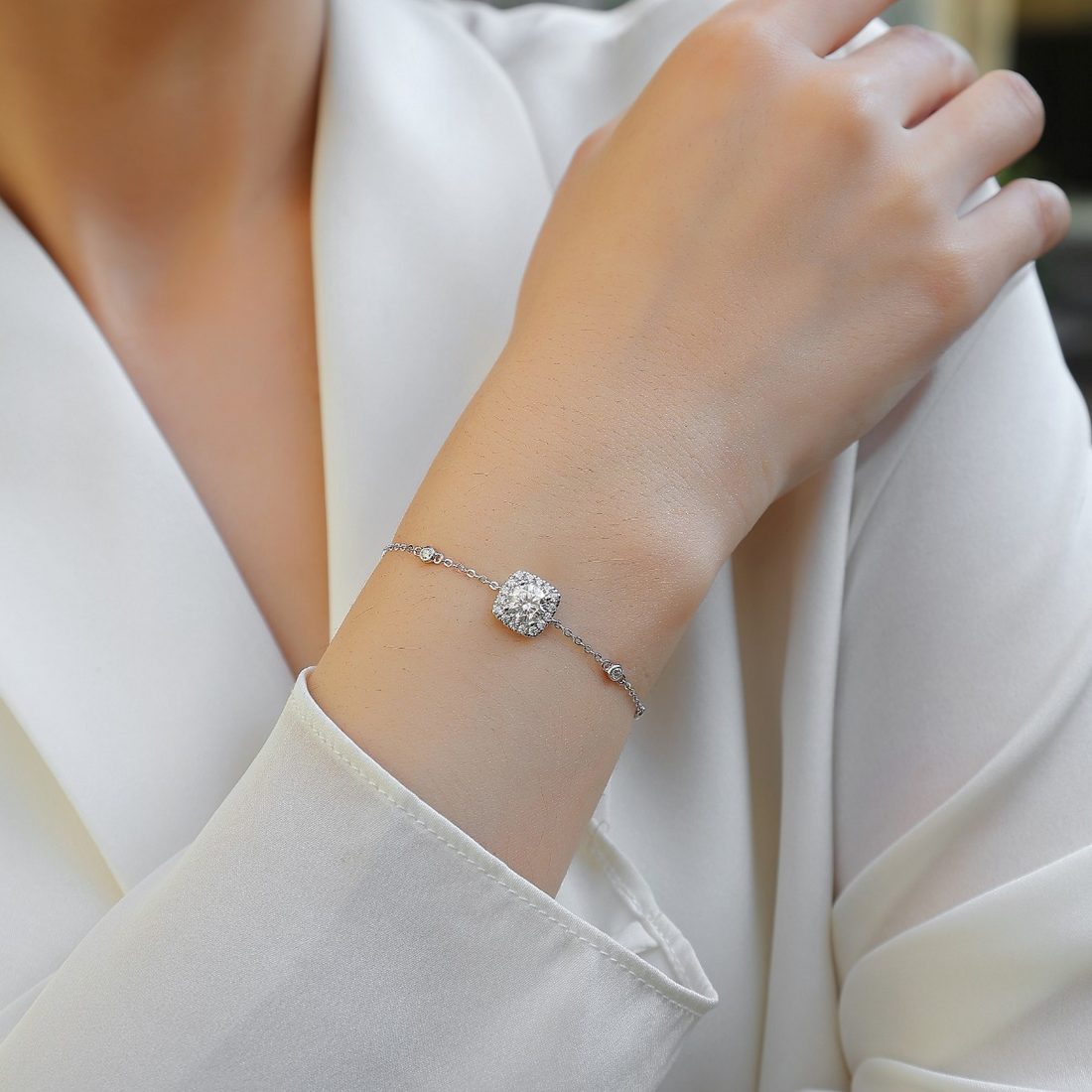 Vega Moissanite Bracelet