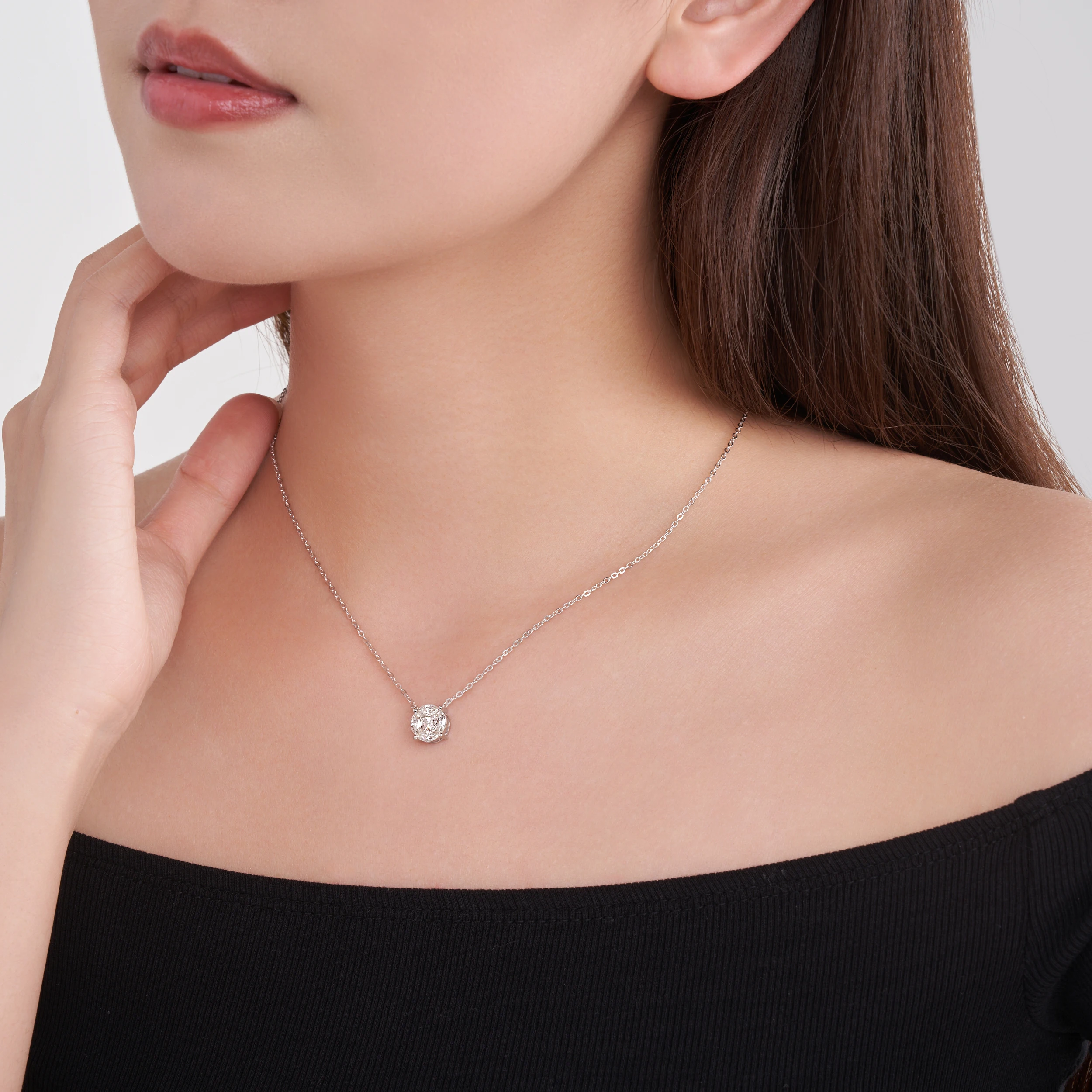 Isolde Moissanite Necklece