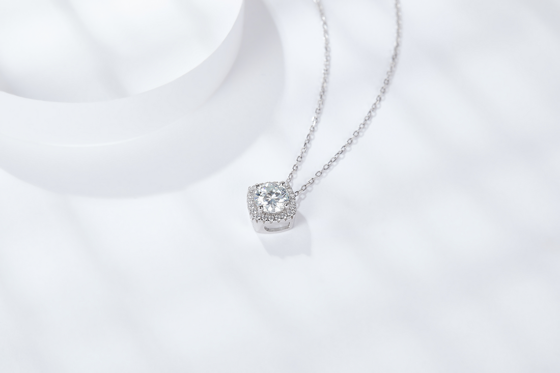 Scarlett Moissanite Necklace