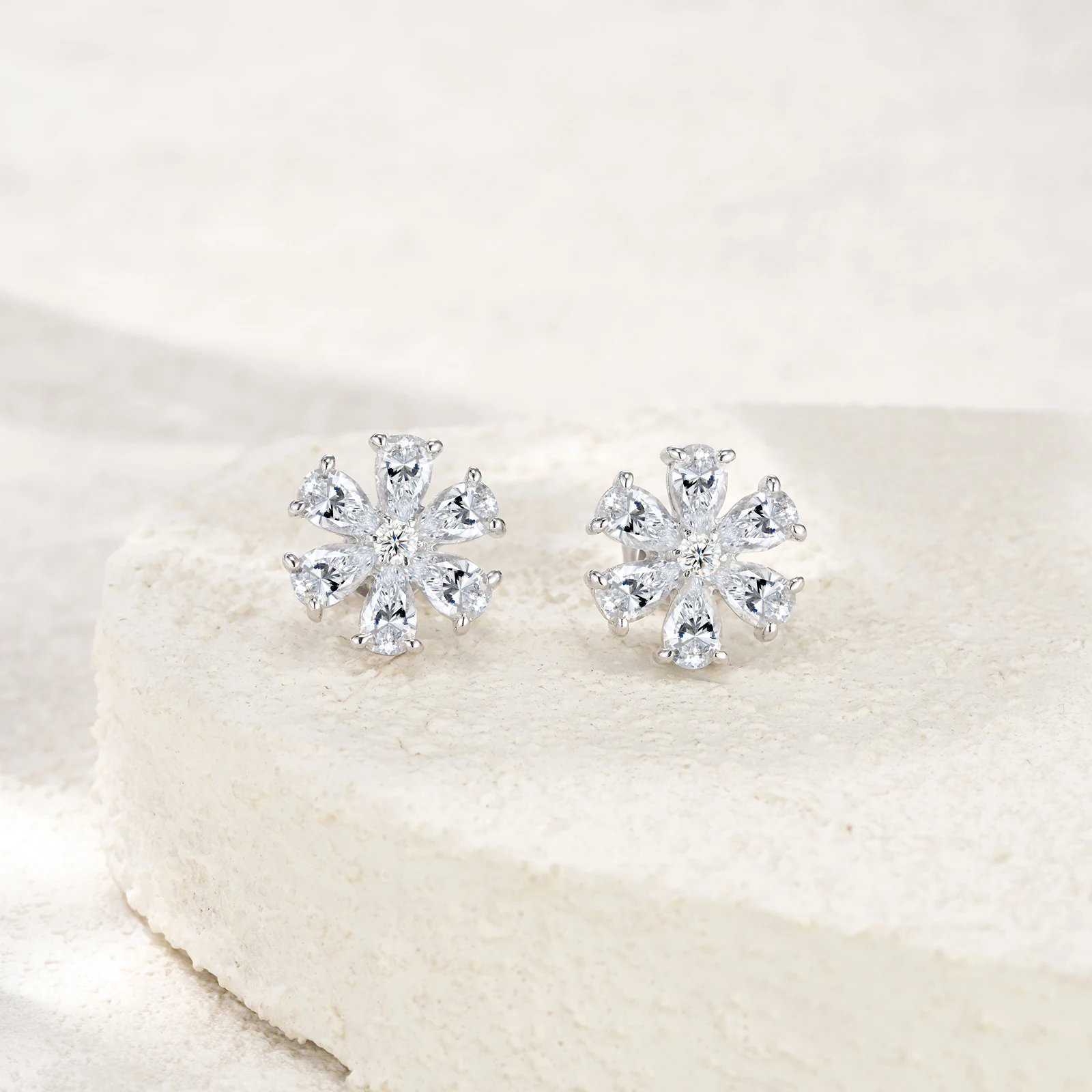 Zephyra Moissanite Earrings