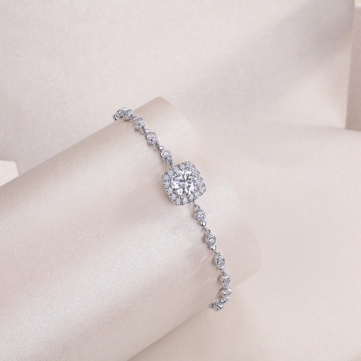 Eterna Moissanite Bracelet