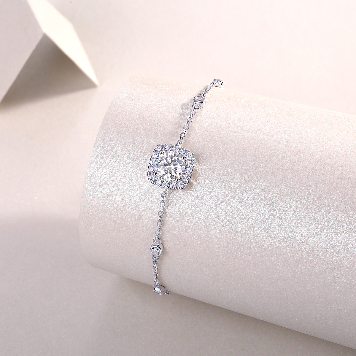 Vega Moissanite Bracelet
