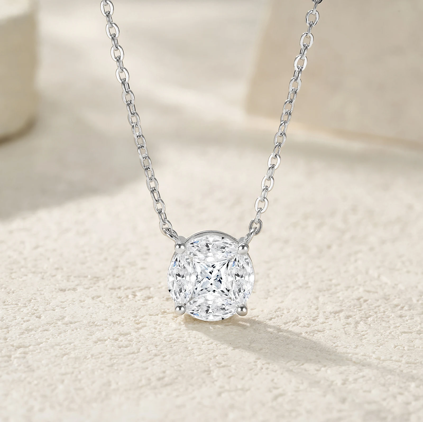 Isolde Moissanite Necklece