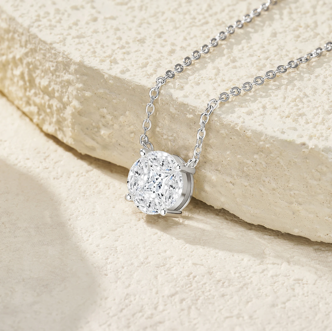 Isolde Moissanite Necklece