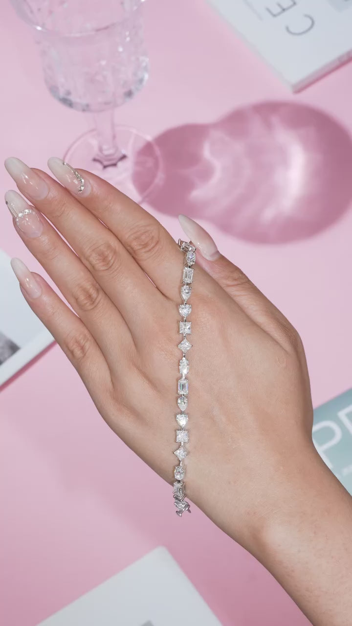Mini Cut Moissanite Bracelet